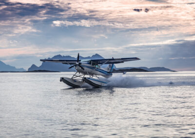 Sightseeing by seaplane along the Helgeland coast